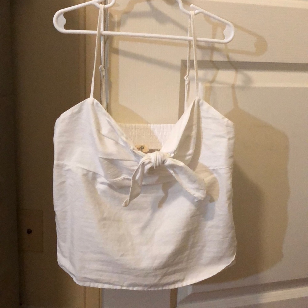 Knot-front crop top